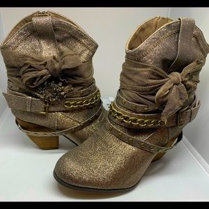 METALLIC EMBELLISHED ANKLE BOOTS